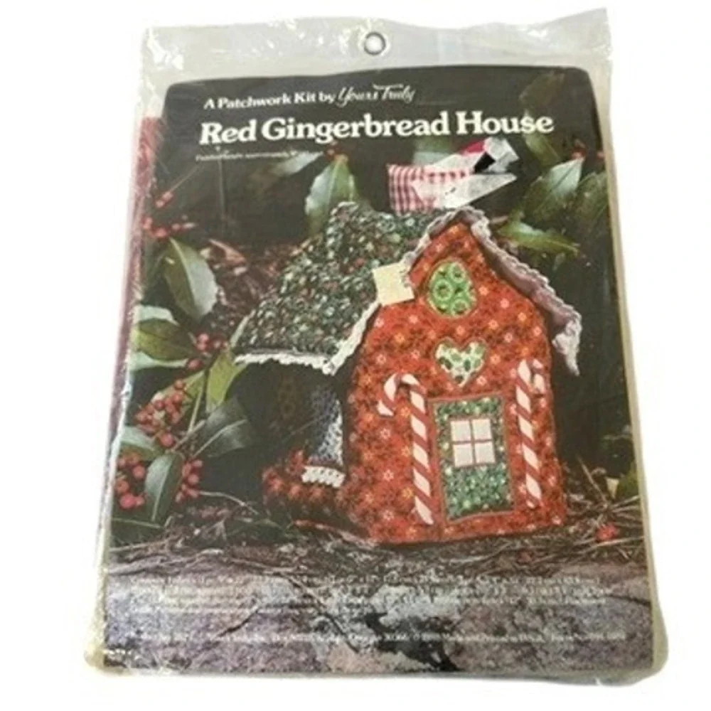 A Patchwork Kit by Yours Truly Red GIngerbread House 1980 #2529 Vintage Crafting